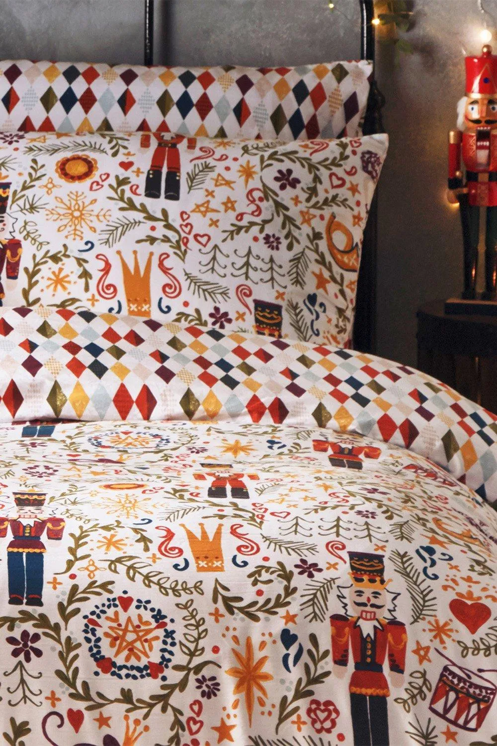 Bedding | Nutcracker Christmas Reversible Duvet Cover Set | Furn