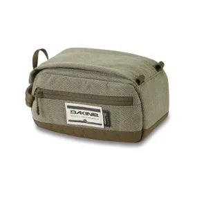 Dakine Medium R2R Olive Groomer Travel Bag