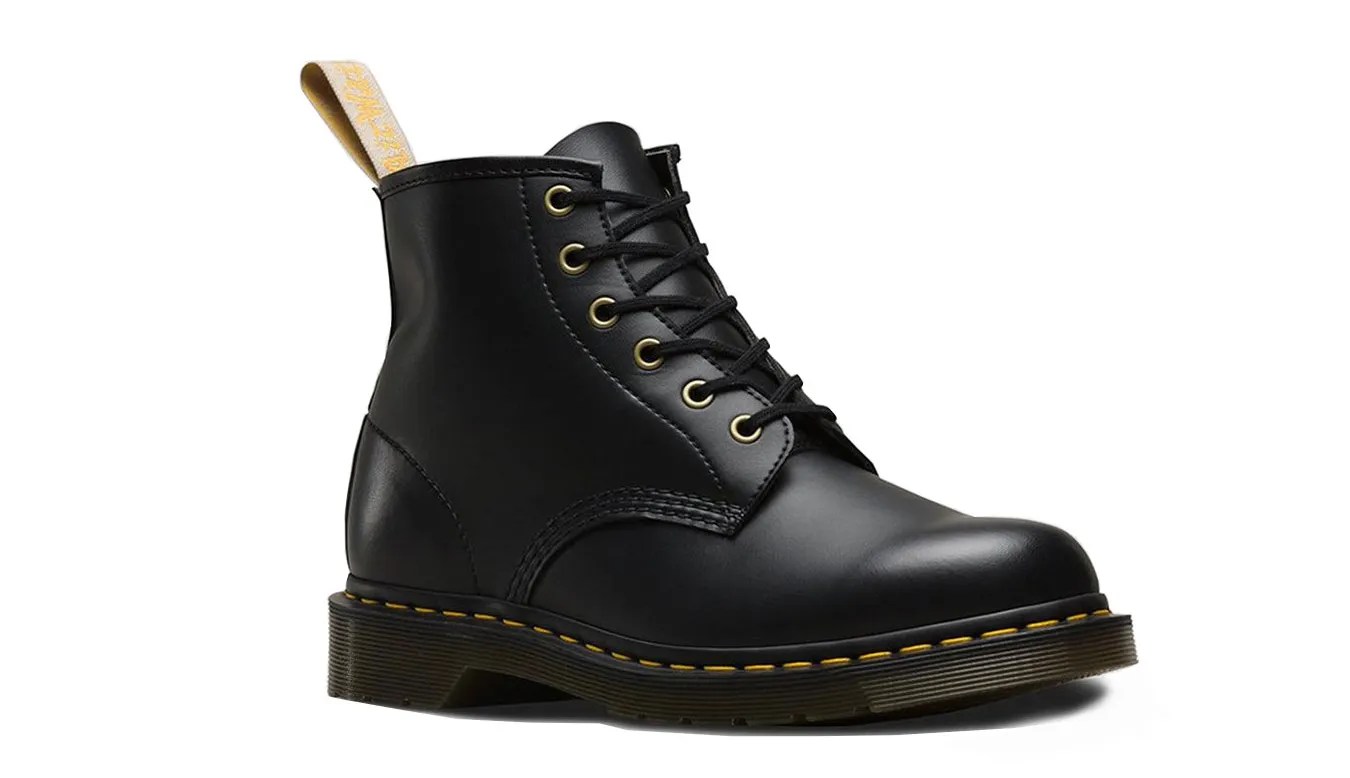 Dr. Martens 101 Vegan Black Felix Rub Off