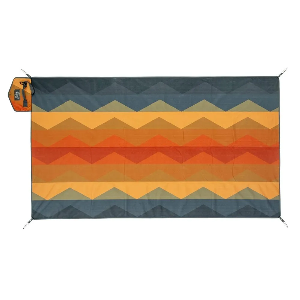 Nemo Victory Medium Patio Blanket 