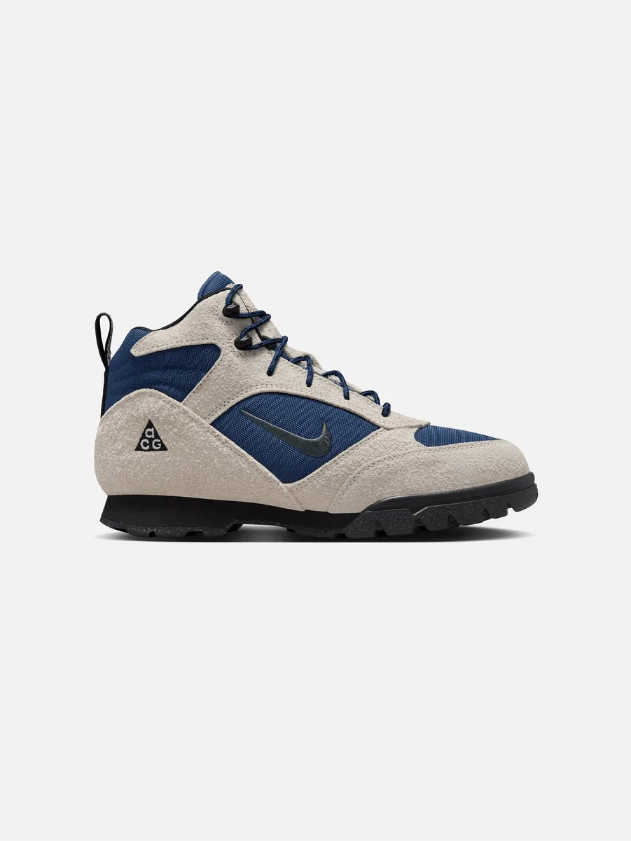 NIKE ACG Torre Mid WP 