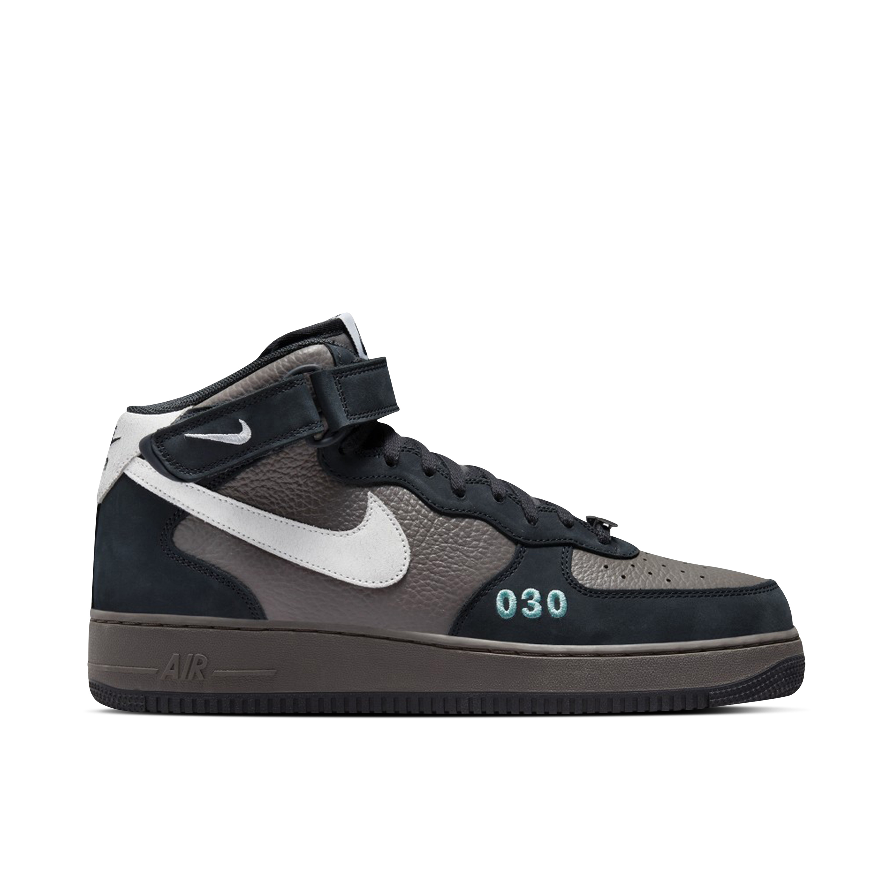 Nike Air Force 1 Mid Berlin | DR0296-200 | Laced