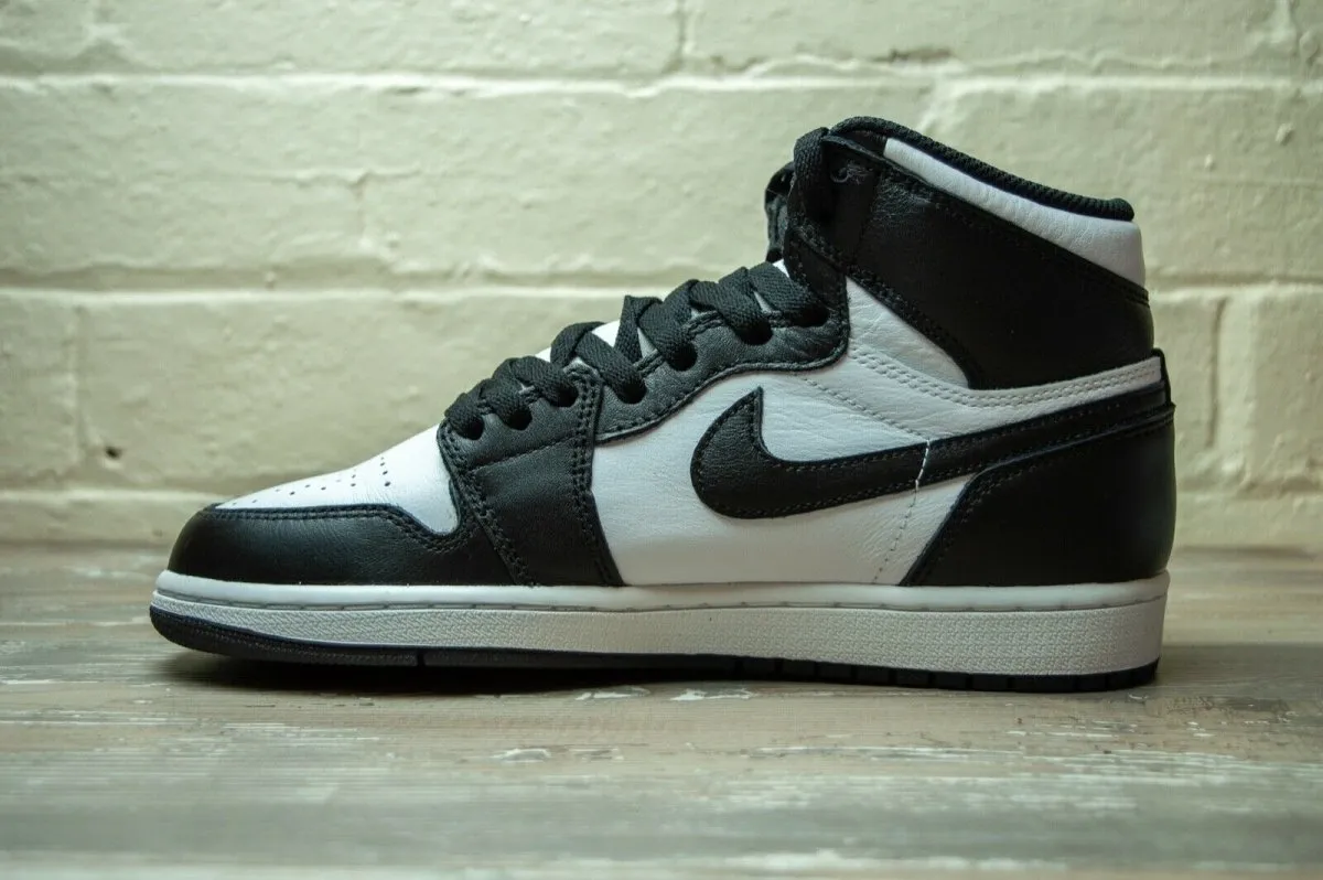 Nike Air Jordan 1 High Retro OG Black White 2014 555088 010