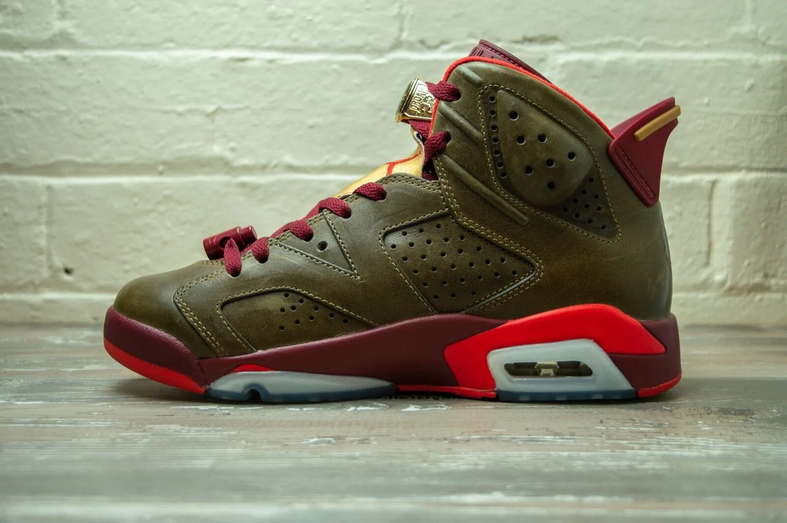 Nike Air Jordan 6 Cigar 384664 250