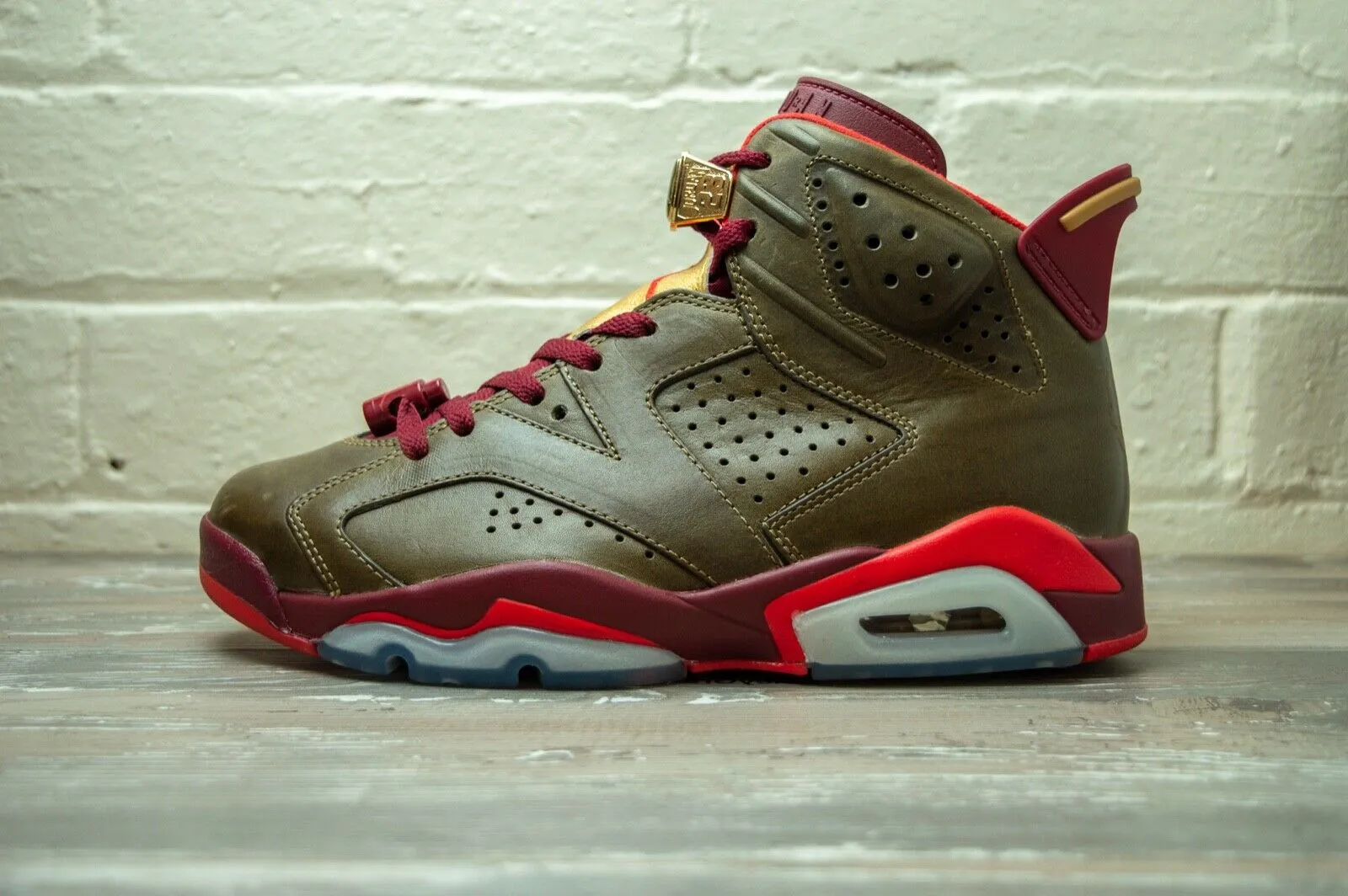 Nike Air Jordan 6 Cigar 384664 250