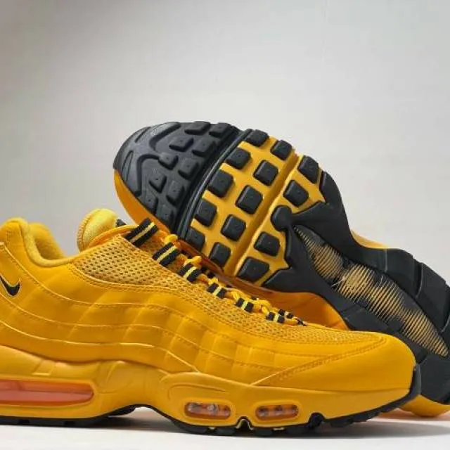 Nike Air Max 95 NYC Taxi