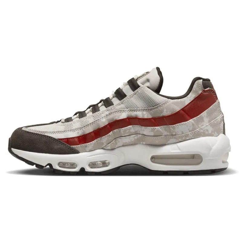 Nike Air Max 95 SE 'Social FC' (Light Bone/Summit White-Khaki-Dune Red)