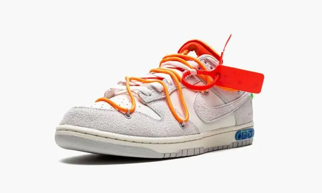 Nike dunk low off-white 