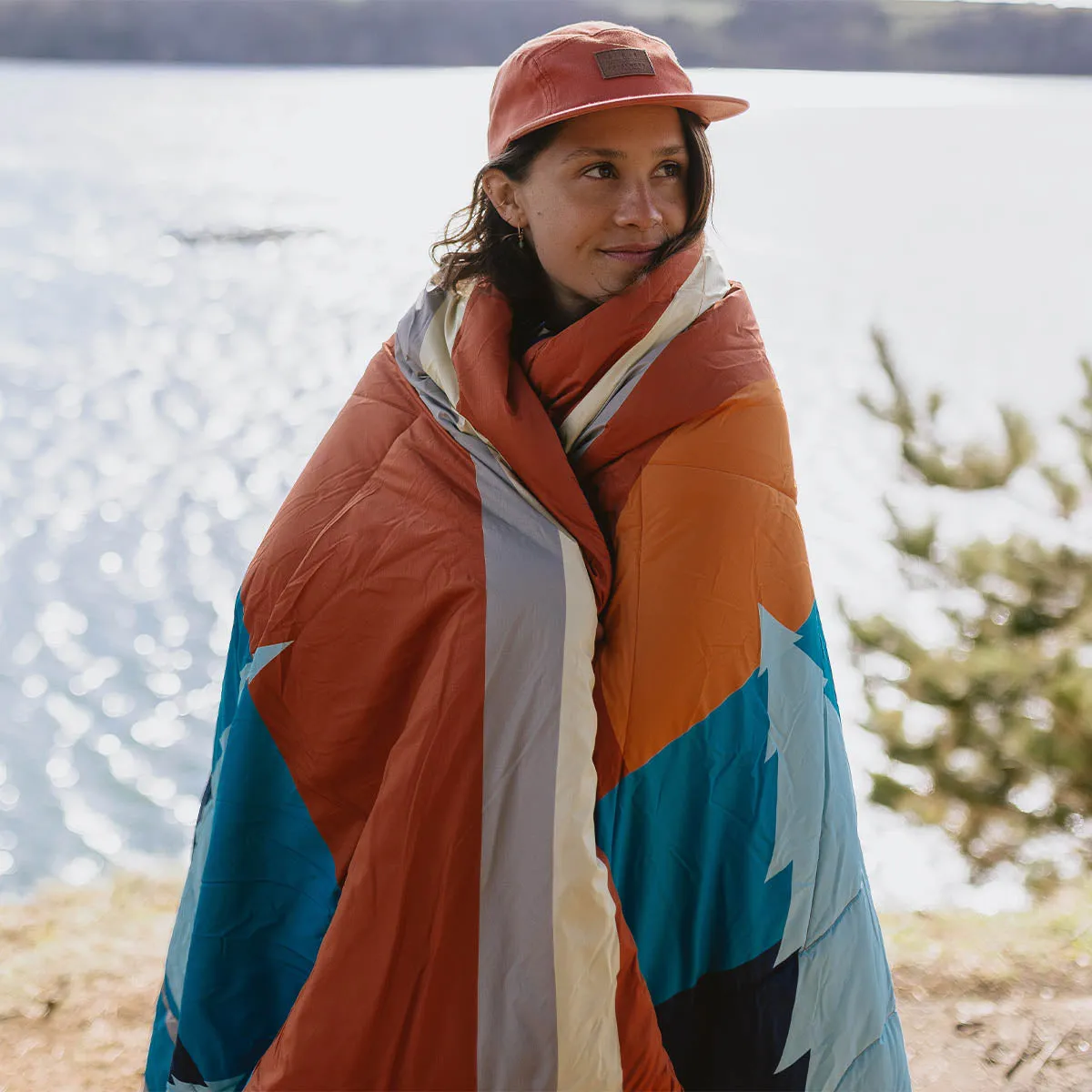 Nomadic Recycled Sherpa Blanket - Turquoise/ Rust