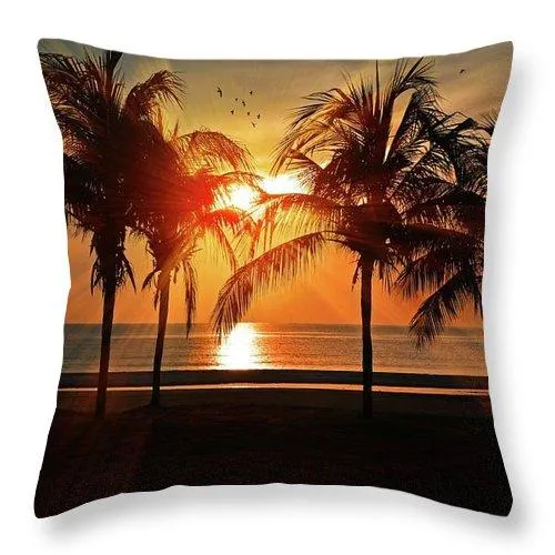 Palm Calm - Throw Pillow