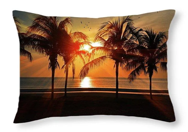 Palm Calm - Throw Pillow