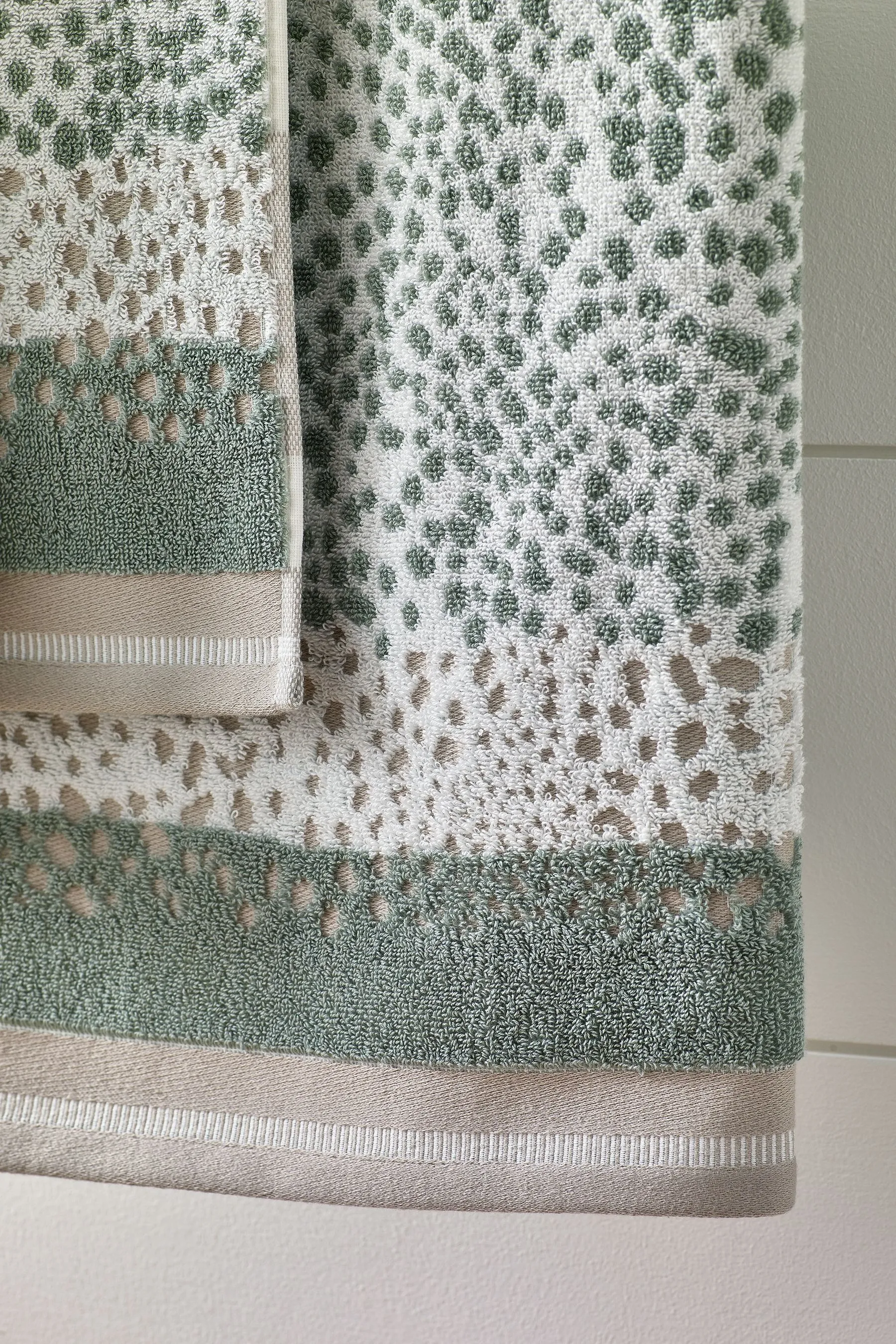 Sage Green Set of 2 Hand Polka Dot Towels