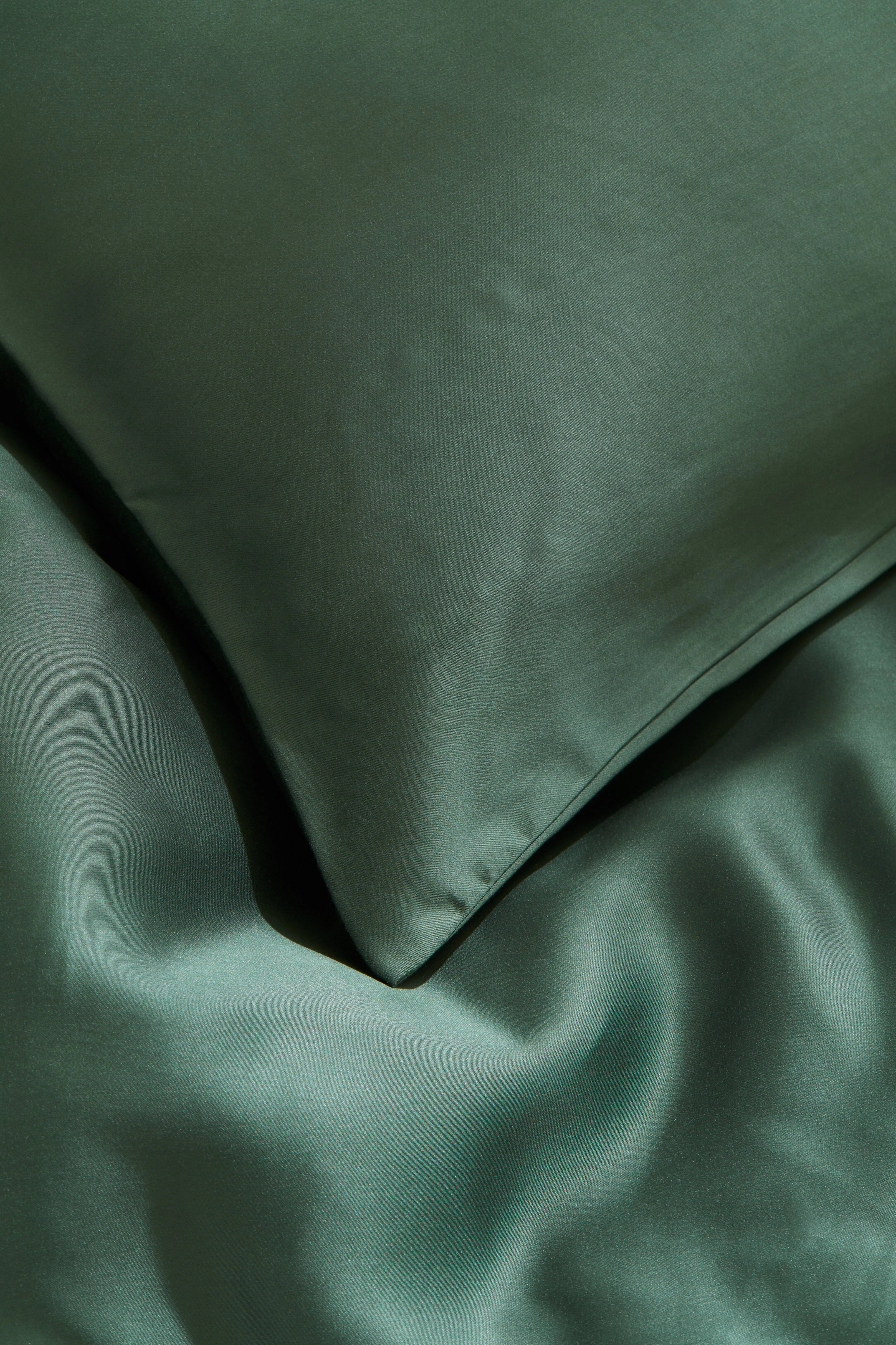 Satin double/king duvet cover set - Emerald green - Home All | H&M GB