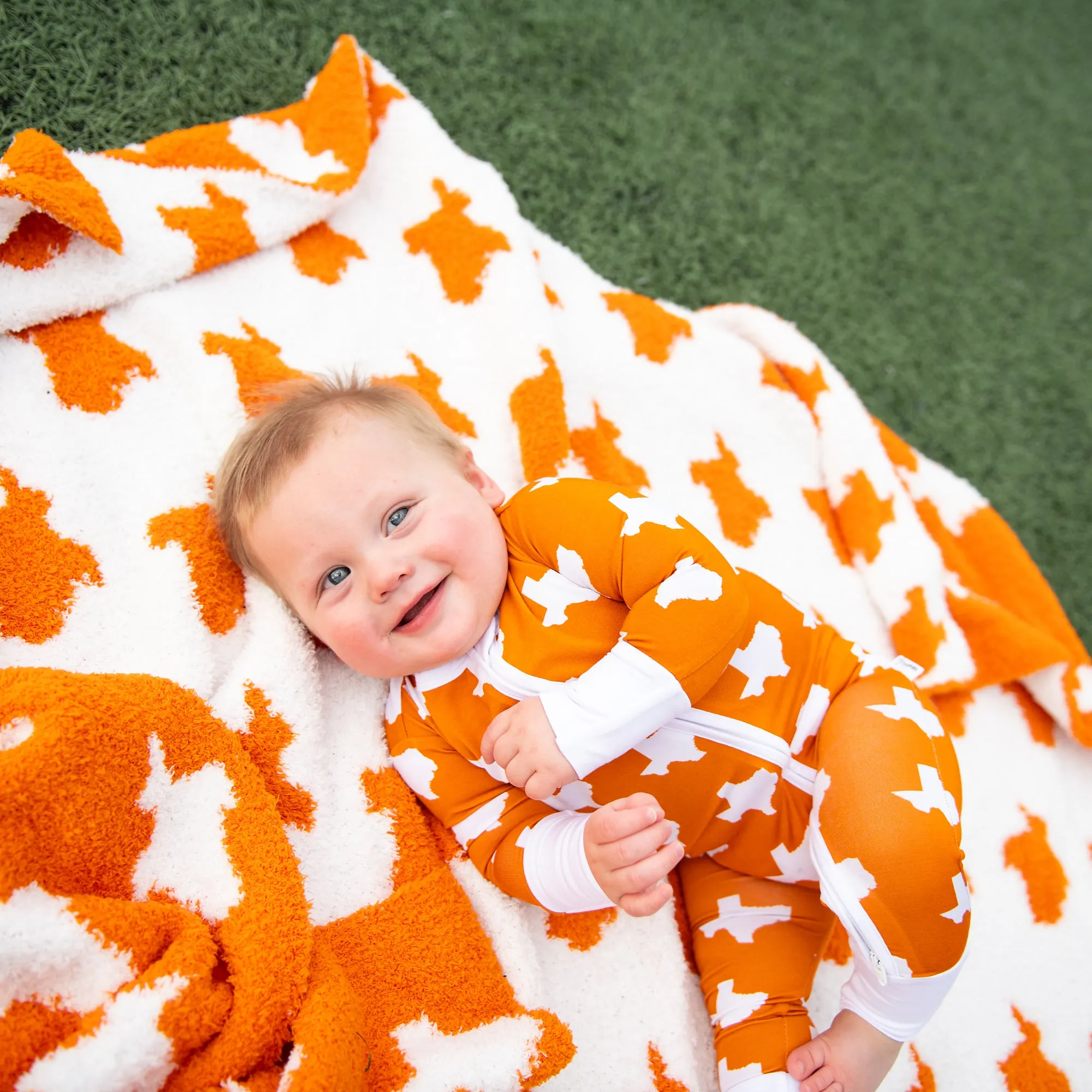 Texas Burnt Orange & White PLUSH BLANKET