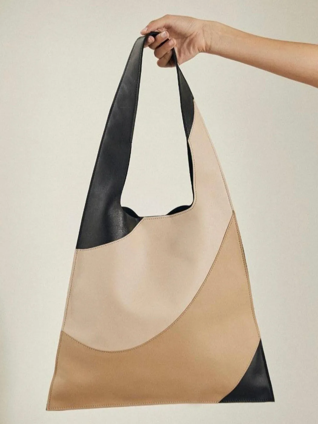 The L Kaleidoscope Tote - BEIGE/BLACK