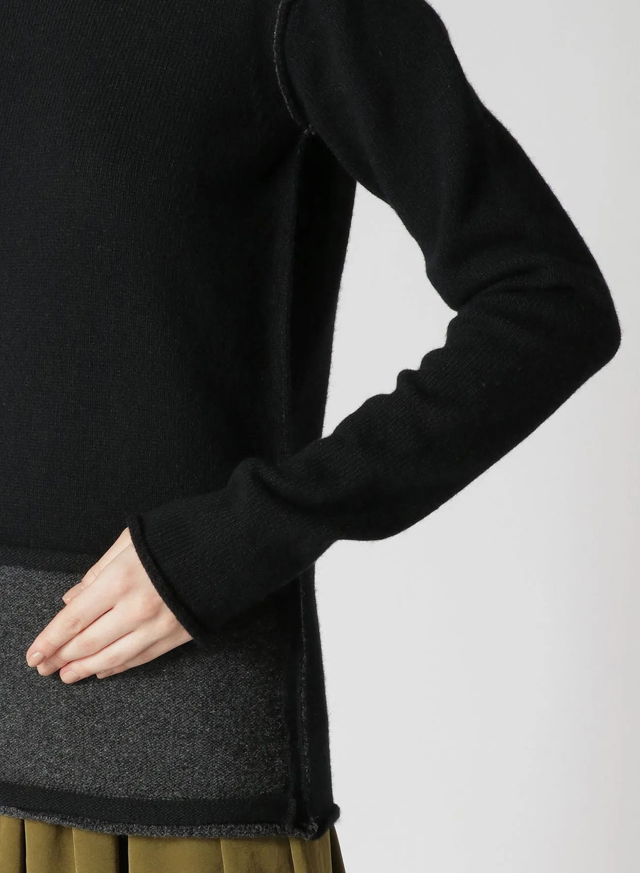 WOOL BLEND RIPPED DETAIL PULLOVER